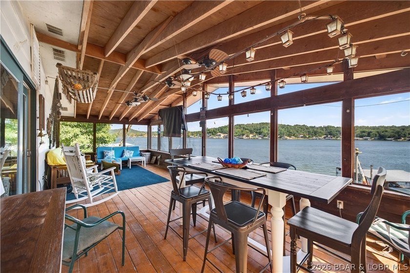 Looking to get your first lake cabin with deep water, killer - photo 31