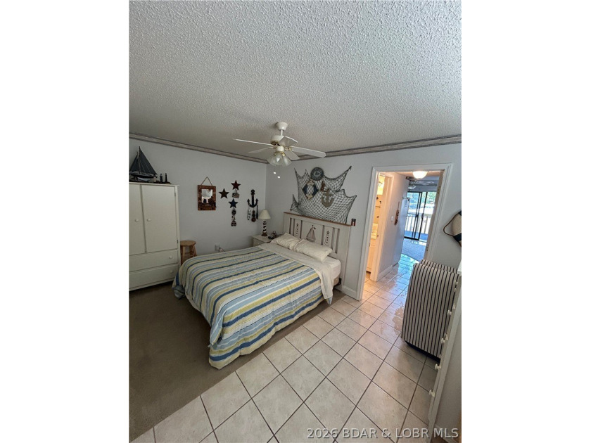 Enjoy Lake of the Ozarks living in this well-maintained 1 bed, 1 - photo 6