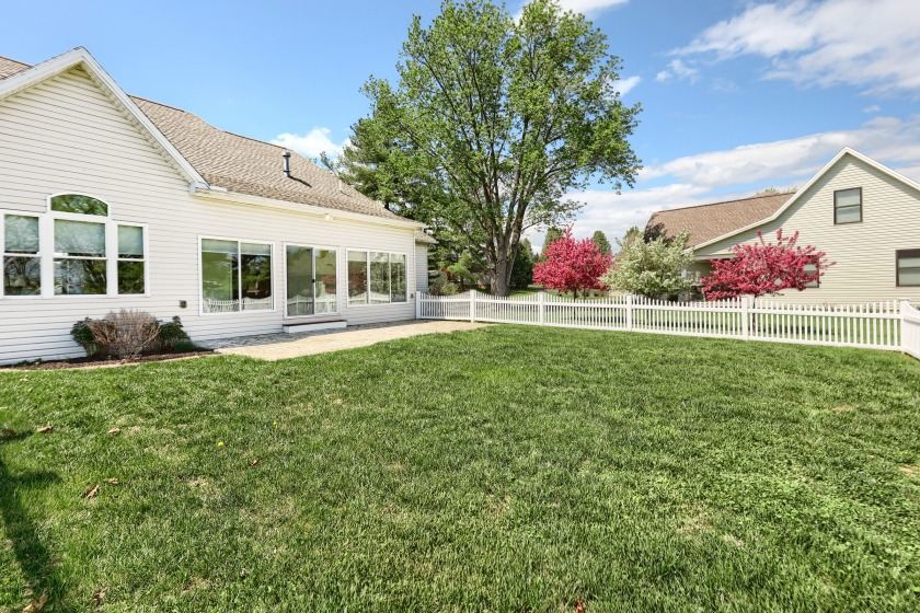 Exceptional Lakefront Living on a Beautiful Level Lot SOLD - photo 2
