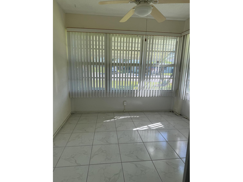 Welcome to Pine Point Villas in desirable Boynton Beach! This - photo 12