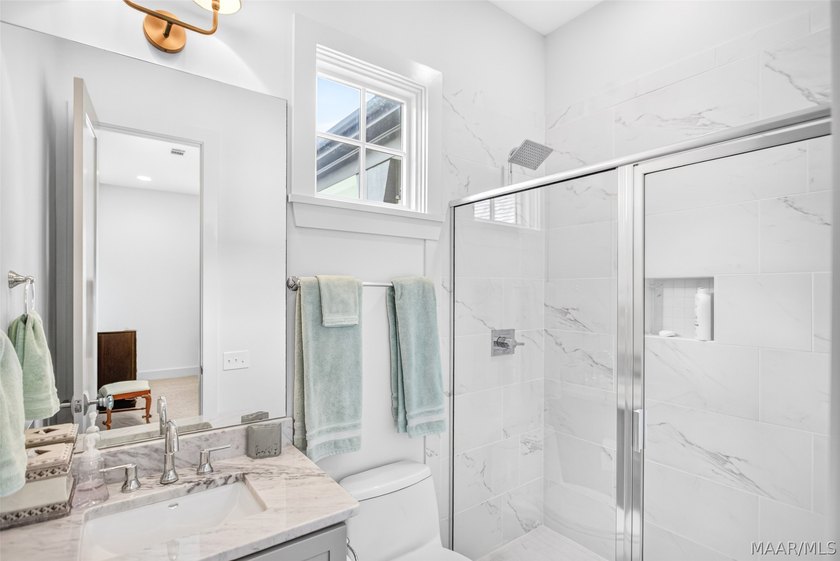 Experience luxury living in this one of a kind Ledbury in - photo 32