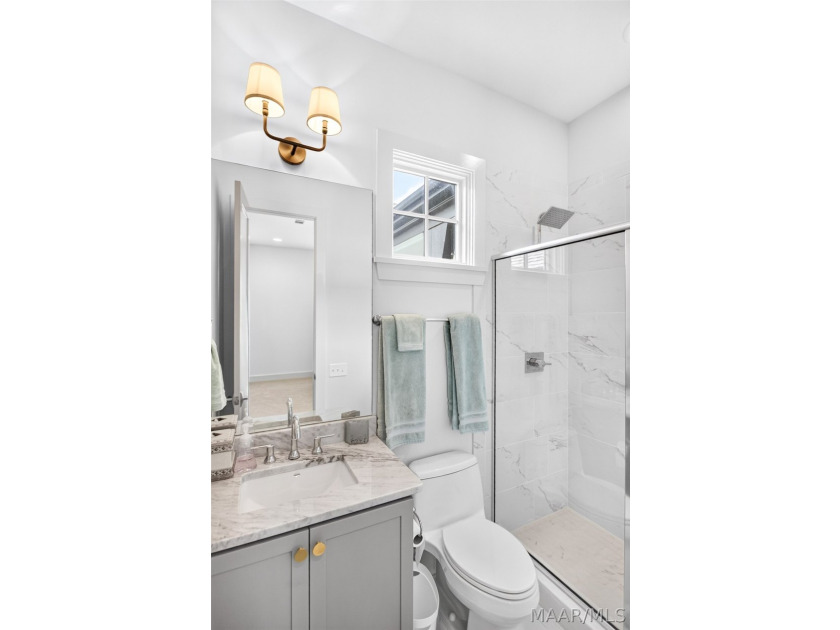 Experience luxury living in this one of a kind Ledbury in - photo 33
