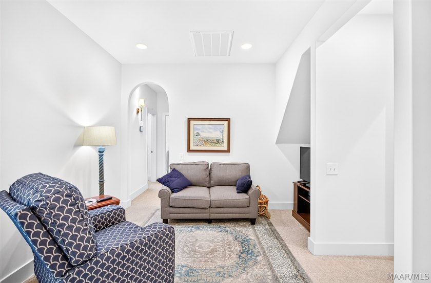Experience luxury living in this one of a kind Ledbury in - photo 37