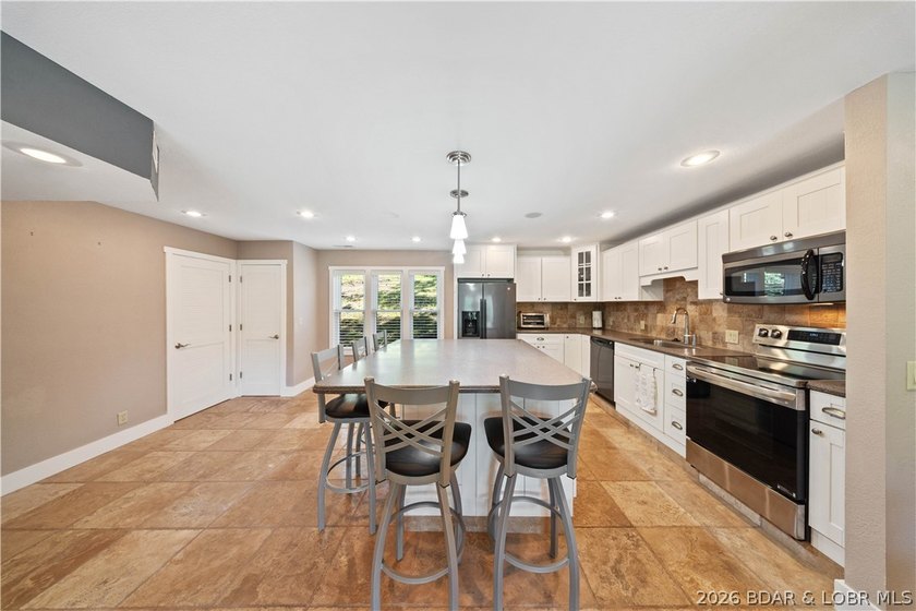 This updated 4-bedroom lakefront condo on Horseshoe Bend - photo 8