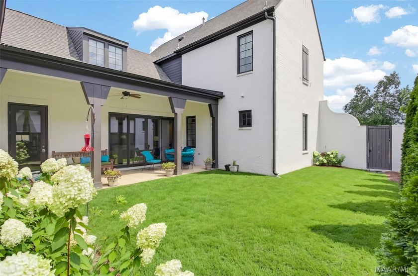 Experience luxury living in this one of a kind Ledbury in - photo 42