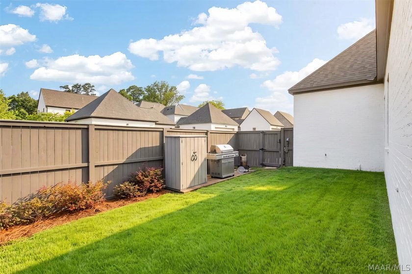 Experience luxury living in this one of a kind Ledbury in - photo 46