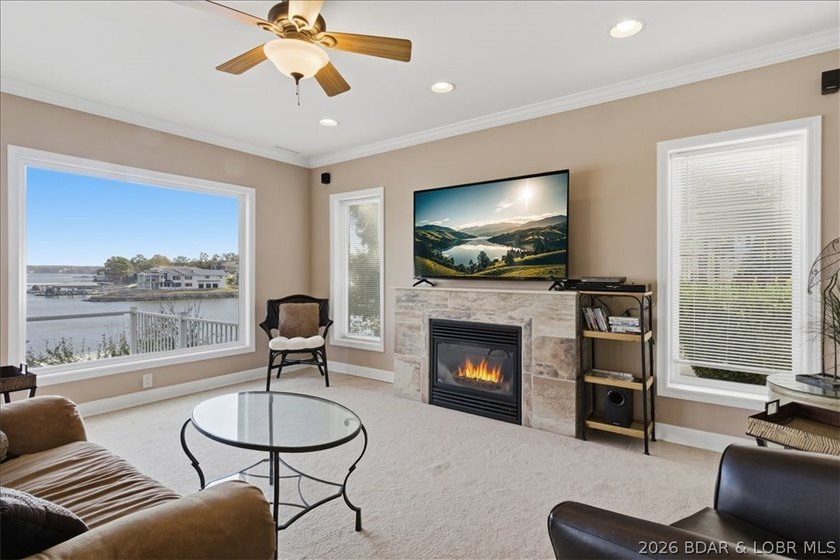 This stunning 5 bedroom home features breathtaking panoramic - photo 5