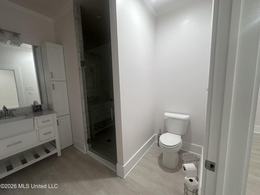 Very nice cozy home, walking distance to downtown, the - photo 15