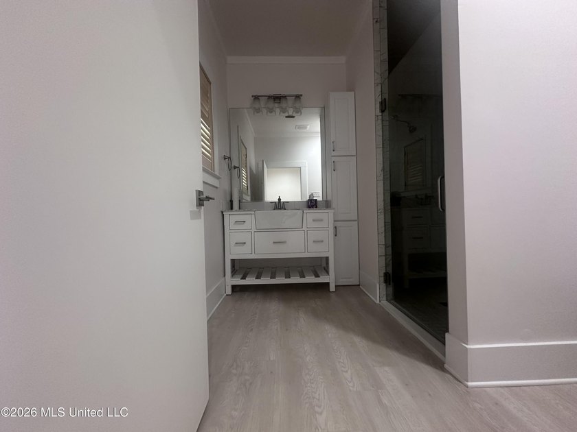 Very nice cozy home, walking distance to downtown, the - photo 16