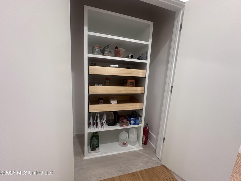 Very nice cozy home, walking distance to downtown, the - photo 24