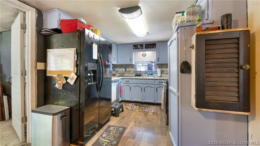 Tucked near the water in Warsaw, this 3-bedroom, 1-bath ranch - photo 5