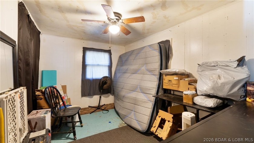Tucked near the water in Warsaw, this 3-bedroom, 1-bath ranch - photo 8