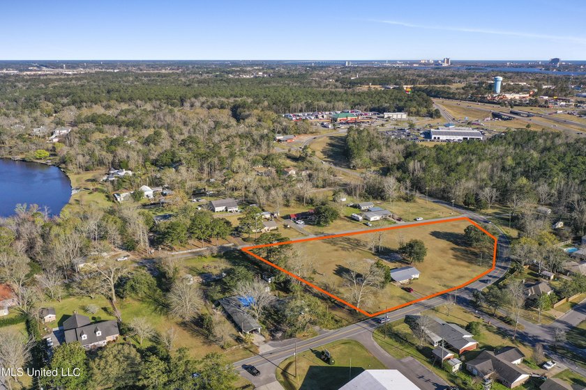 This 2.8-acre property boasts a prime location with high - photo 4