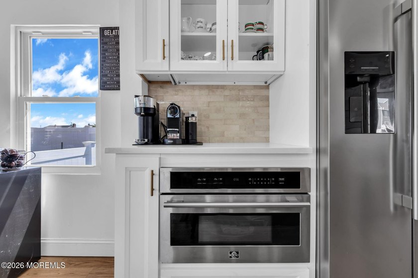 Waterfront Living Reimagined - Under $1Mpletely remodeled top to - photo 11