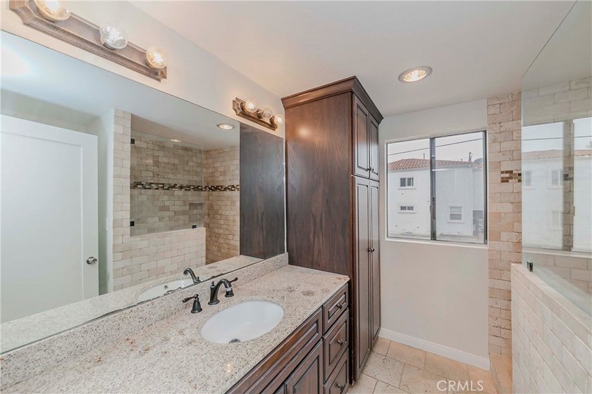 Don't miss this opportunity to own a beautifully maintained - photo 15