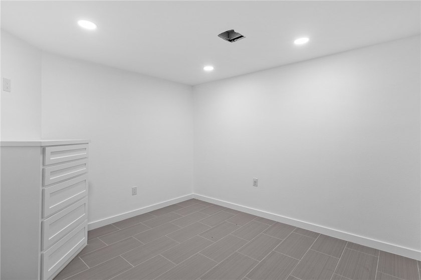 Welcome to luxury coastal living on iconic Ocean Drive, offering - photo 20