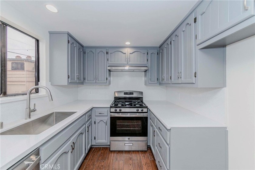 Don't miss this opportunity to own a beautifully maintained - photo 24