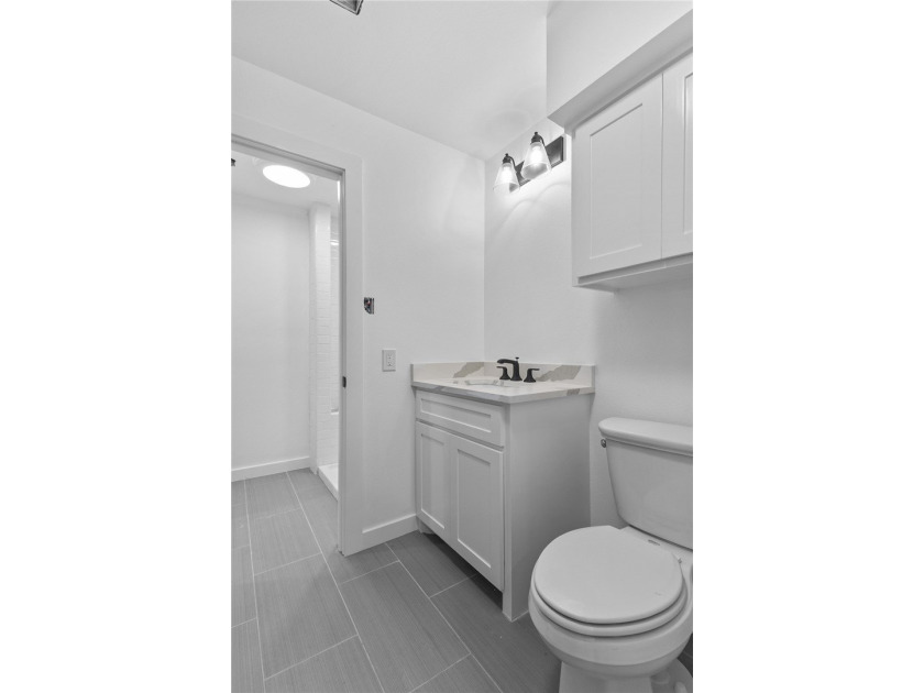 Welcome to luxury coastal living on iconic Ocean Drive, offering - photo 36