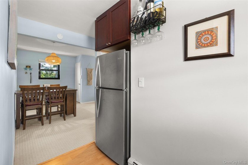 Why rent when you can own in the heart of Amityville Village! - photo 8