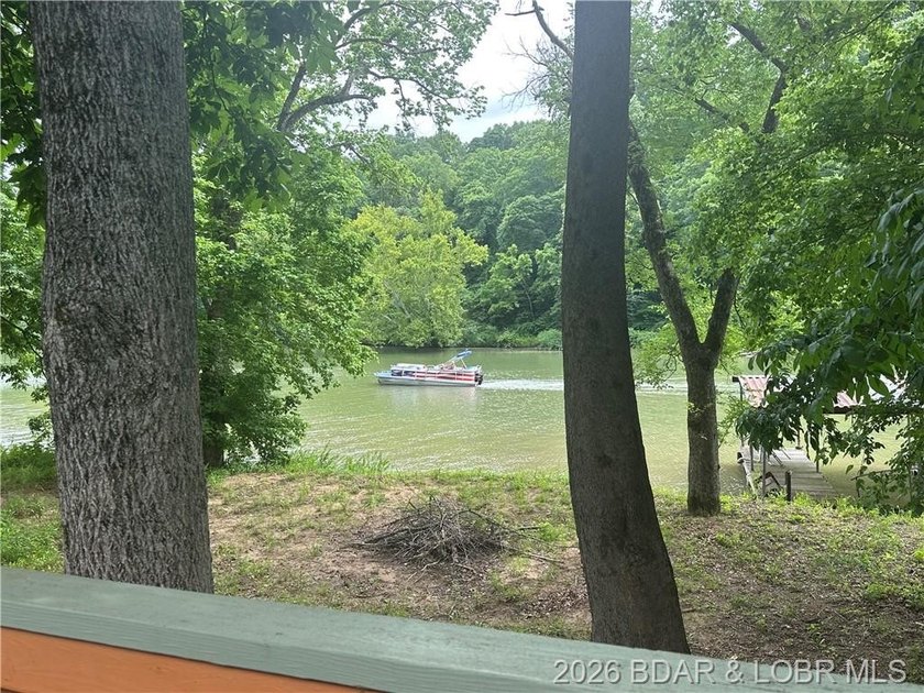 PRICE IMPROVEMENT! Welcome to your dream sanctuary, an inviting - photo 2