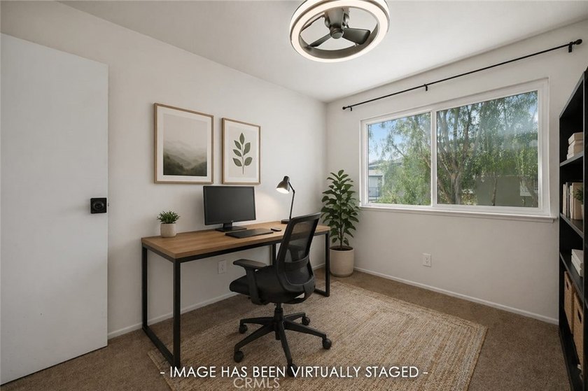 Welcome to this newly updated 2 bedroom/1 bath condo in the - photo 16