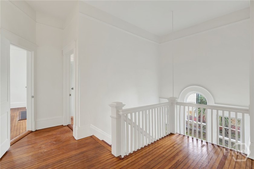 Charming, historic renovation, c. 1913, located in the heart of - photo 22