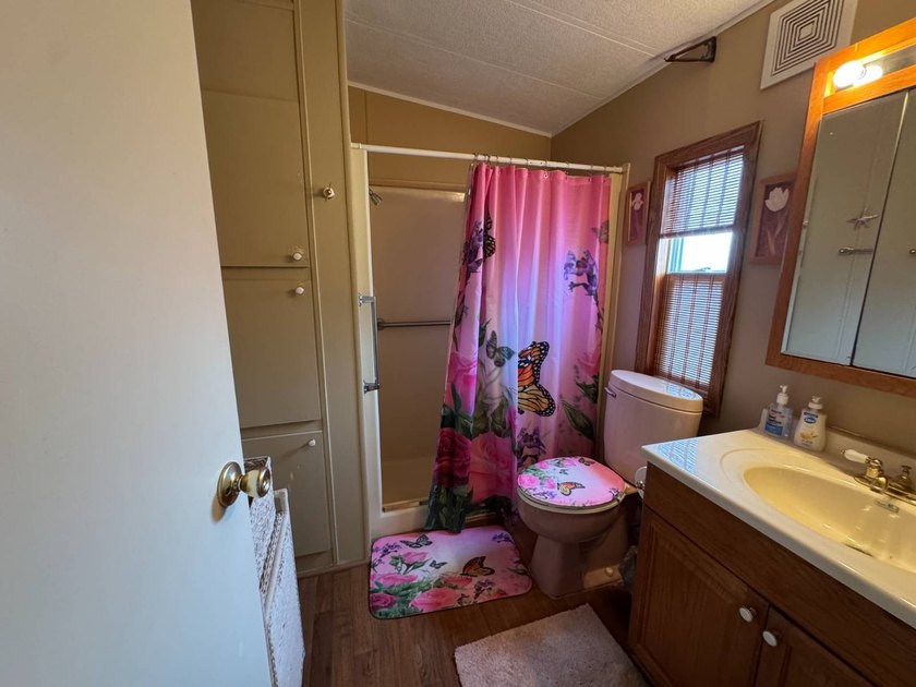 This beautiful, well-maintained home is the one! If you're - photo 37