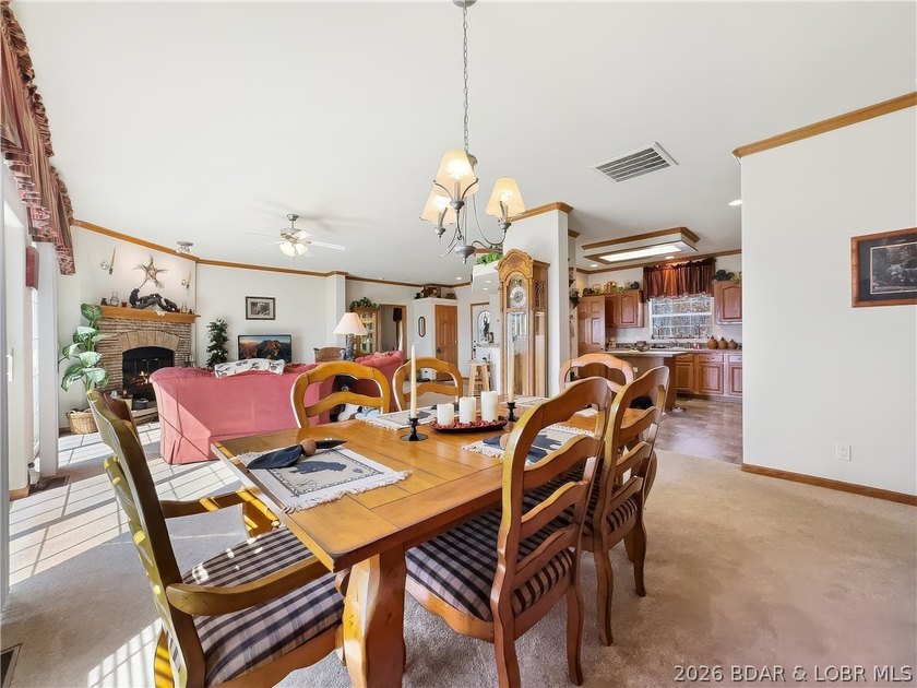 Unique country home with impressive lake views on 1.7 acres &amp; a - photo 9