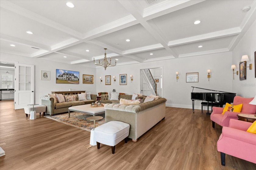 Three separate living quarters. Nearly five acres. Resort-style - photo 10
