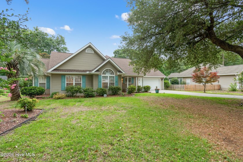 Welcome to Lake Tree Shores, where spacious homesites, mature - photo 3