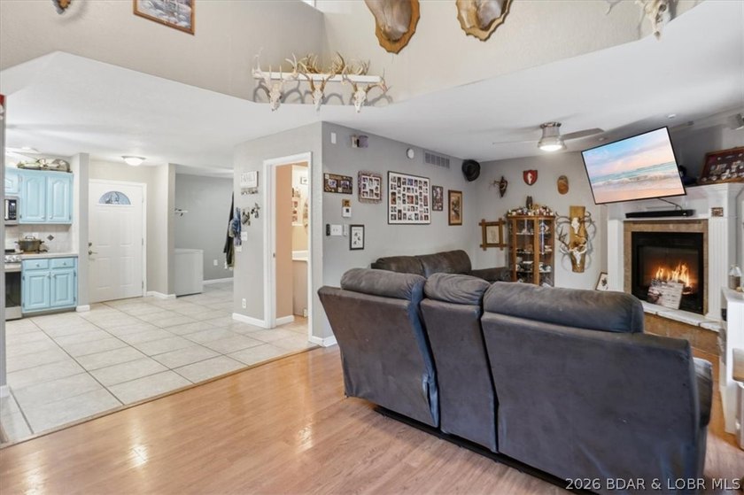 This stunning 4-bedroom, 3-bathroom lake home offers the perfect - photo 7