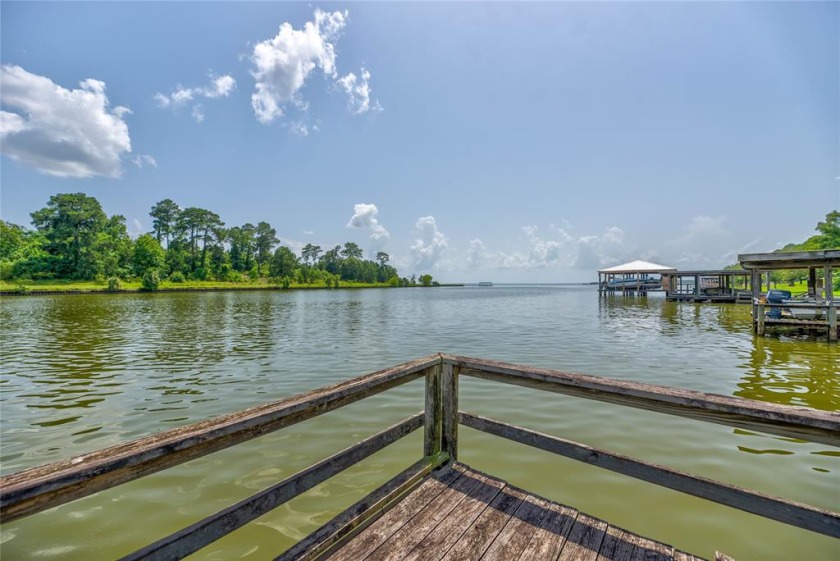 Updated Waterfront Lake Home in Quiet Cove SOLD - photo 24