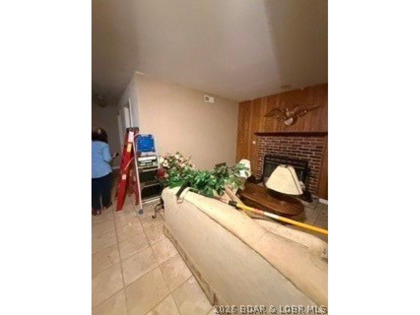 Investor special with serious potential! This property is in - photo 2