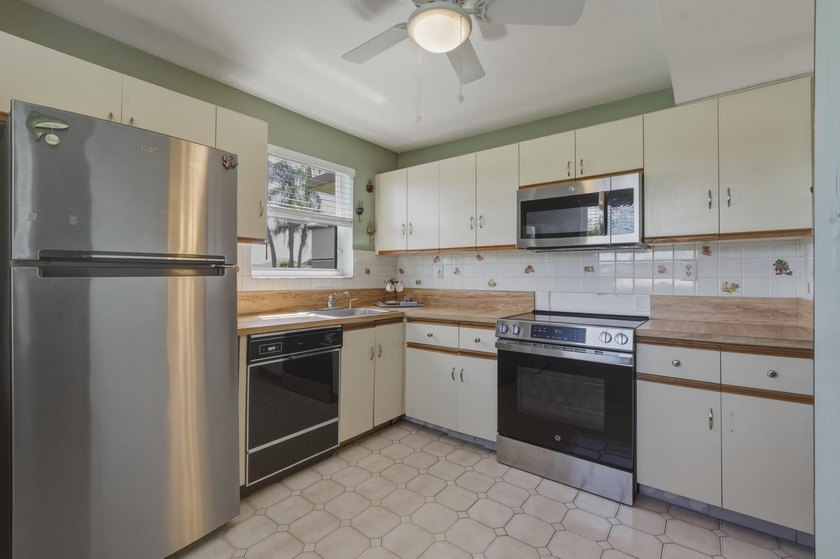 11200 SW 13th St 104 - photo 15