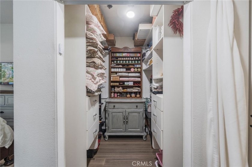 PRIME LOCATION WITH BREATHTAKING VIEWS ! Wait until you feel the - photo 31