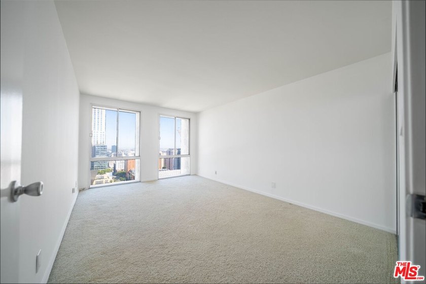 The northwest sunset views and city lights on the 22nd floor are - photo 15