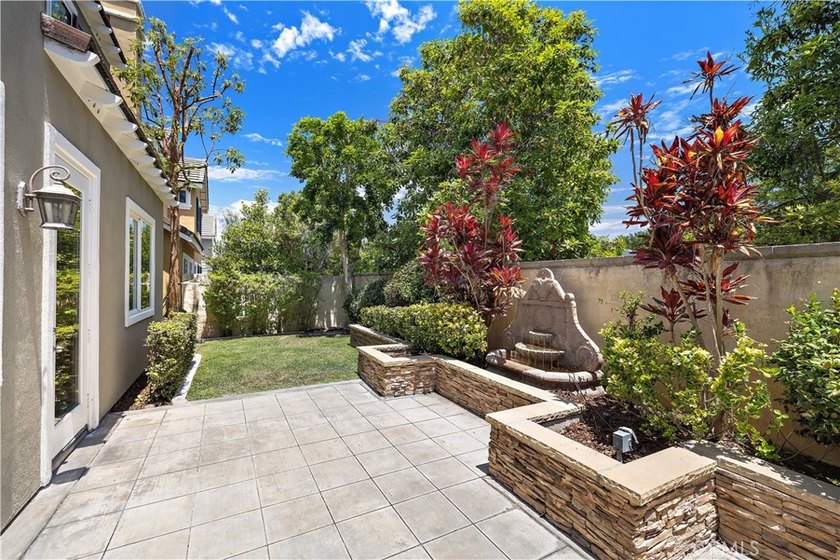 Welcome to this beautifully reimagined turnkey home, ideally - photo 31