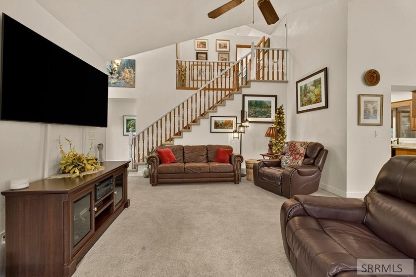 Welcome to 2195 Midway Ave in Ammon, Idaho! This spacious - photo 4
