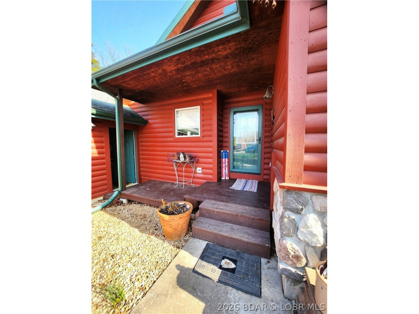 Welcome home to Fox Ridge! This is your rare chance to claim a - photo 3