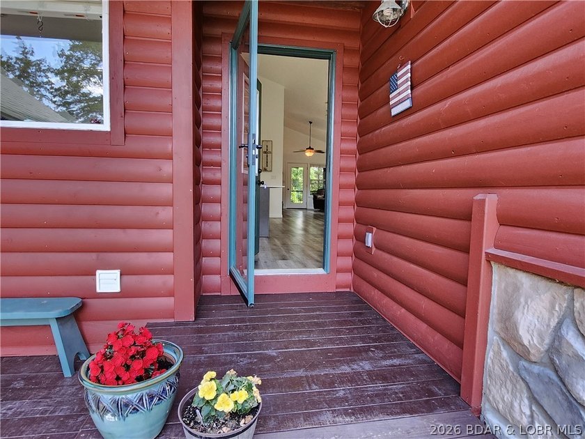 Welcome home to Fox Ridge! This is your rare chance to claim a - photo 4