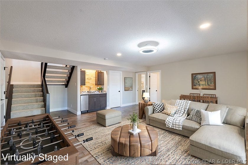 Newly updated lakefront home in Four Seasons with Brand New Roof - photo 34