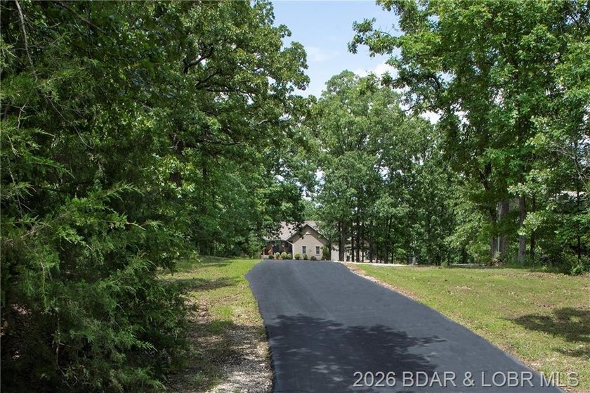 Country living on 20 acres within the city limits of Laurie - photo 2