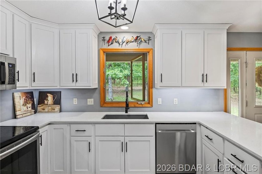 Country living on 20 acres within the city limits of Laurie - photo 7