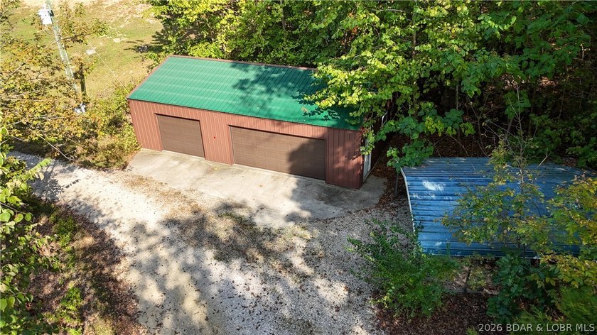Welcome to your lakefront retreat! This super cute, updated 4 - photo 6