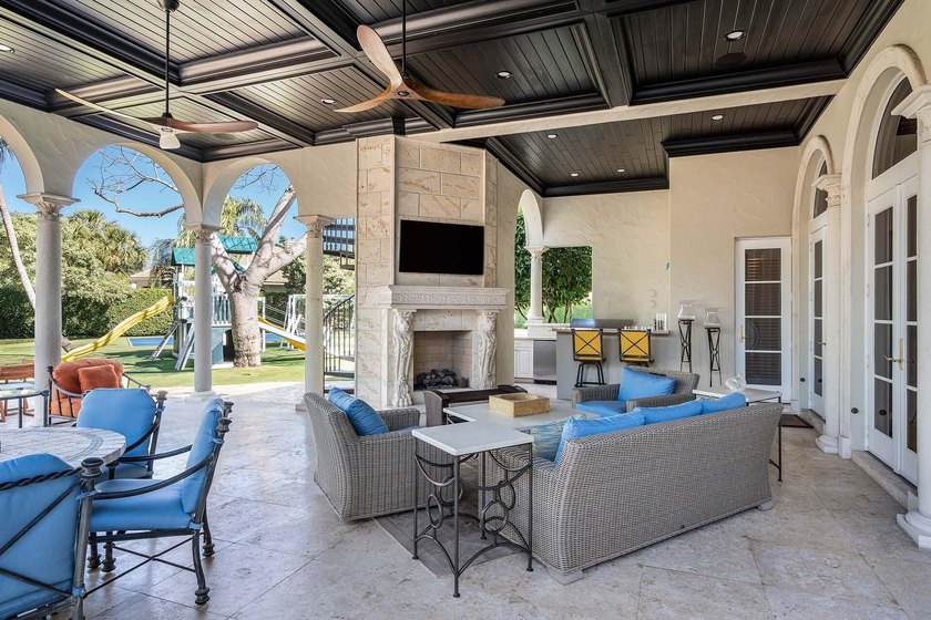 An extraordinary opportunity to own nearly an acre of prime golf - photo 12