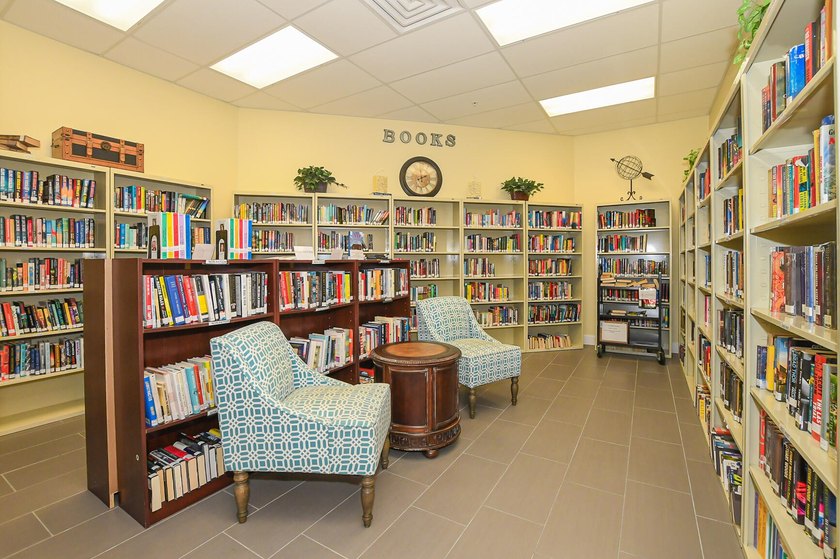 LAND OWNED! HOA Only $338/Mo includes Sewer/Trash/Cable/Internet - photo 43
