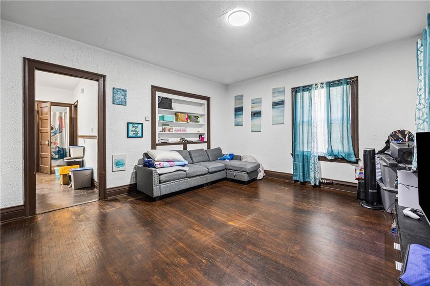 Welcome home to this beautifully updated duplex on the edge of - photo 5