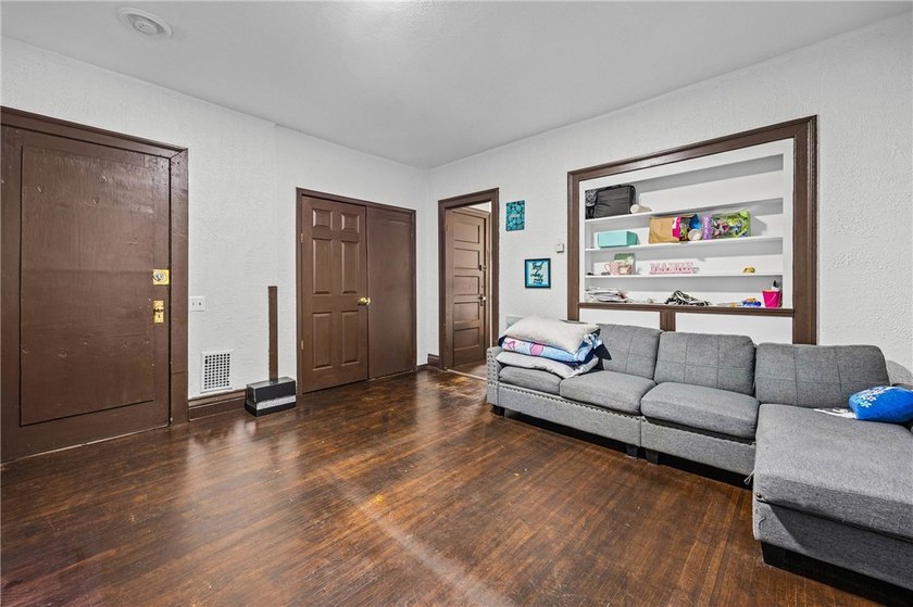 Welcome home to this beautifully updated duplex on the edge of - photo 9