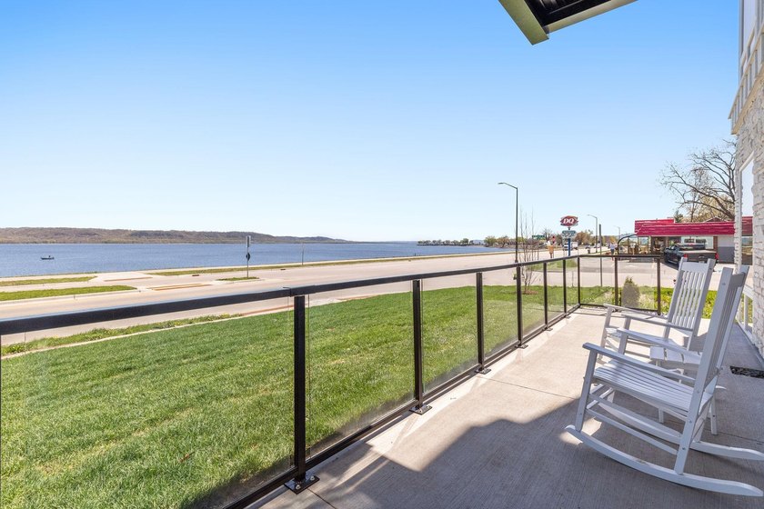 Whether you're looking for an investment property, weekend - photo 9