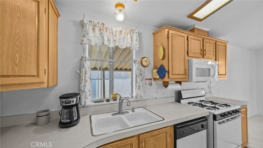 Welcome to Beachview Mobile Home Park, a serene 55+/45 - photo 11